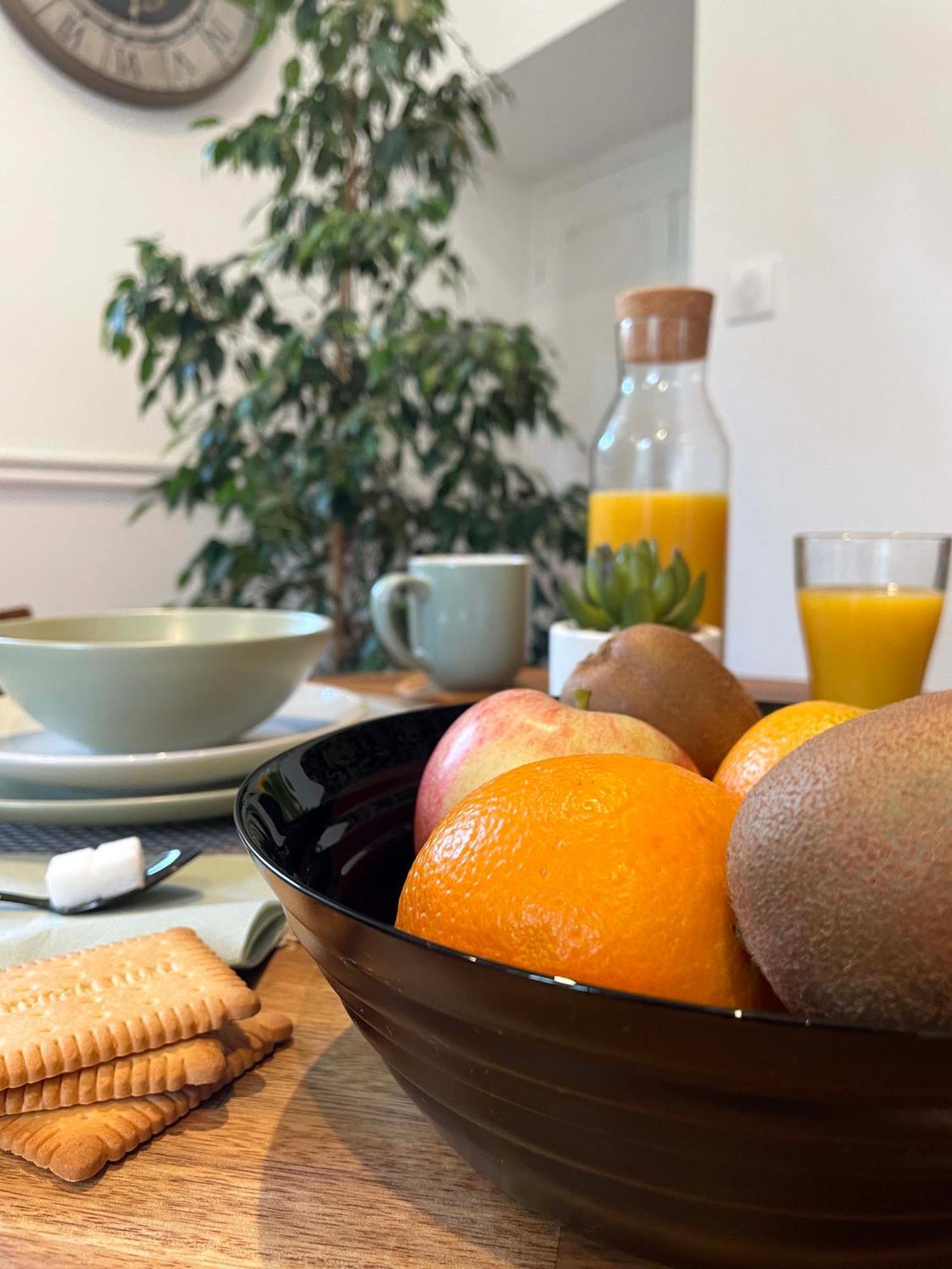 Domaine De L'Eau Partie Bed and Breakfast Carentan Buitenkant foto
