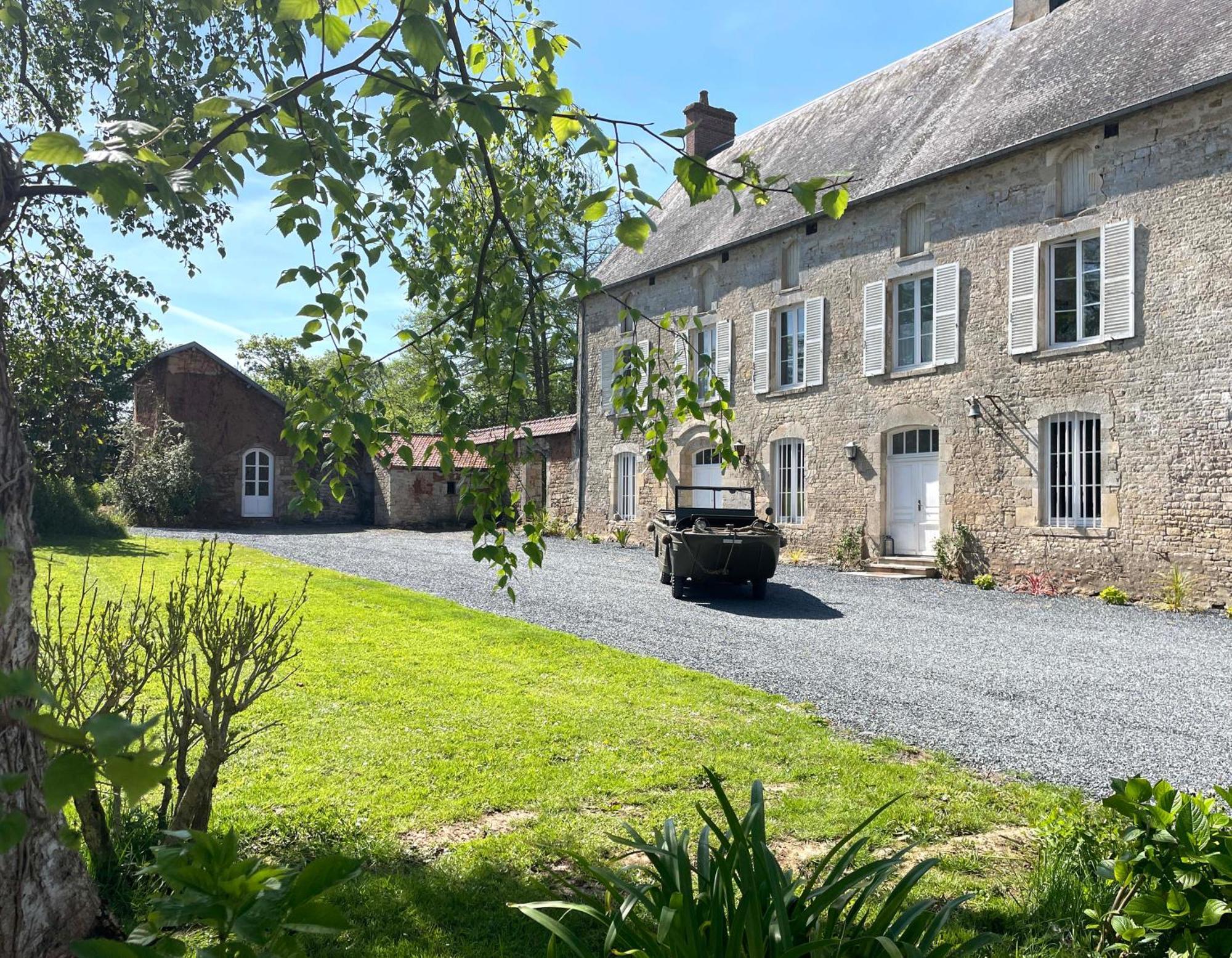 Domaine De L'Eau Partie Bed and Breakfast Carentan Buitenkant foto
